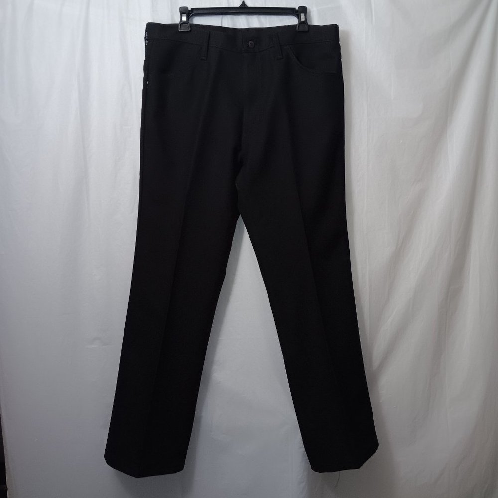 WRANGLER MEN'S PLEADED PANTS